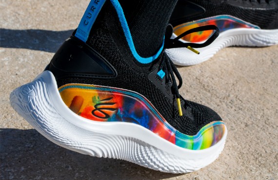 Under Armour quiere hacer de Curry lo que Nike consiguió con Jordan 